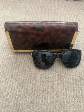Tory Burch Black Cat-Eye Sunglasses with Tortoiseshell Case